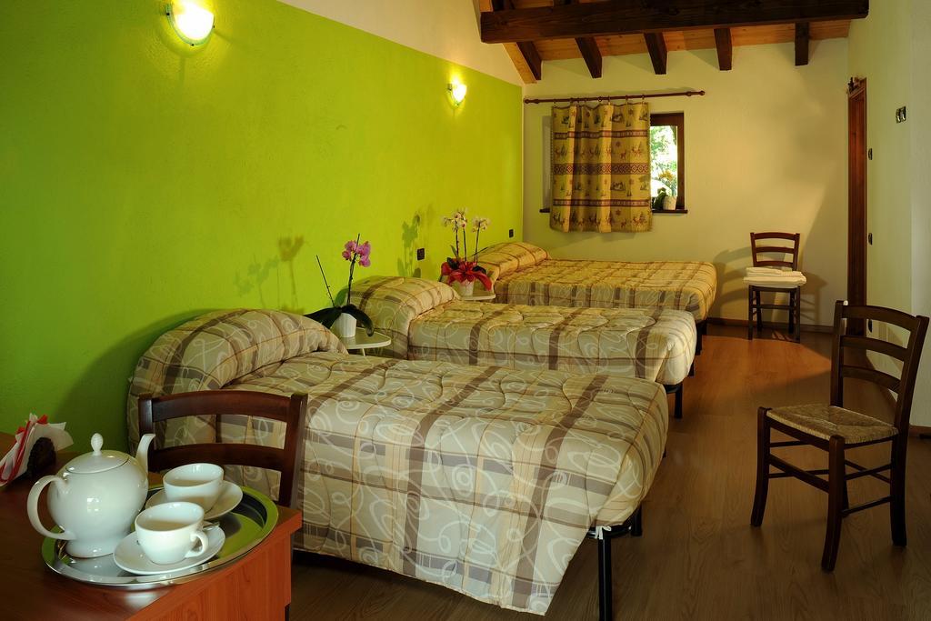 Maison Lombard Otel Verrayes Oda fotoğraf