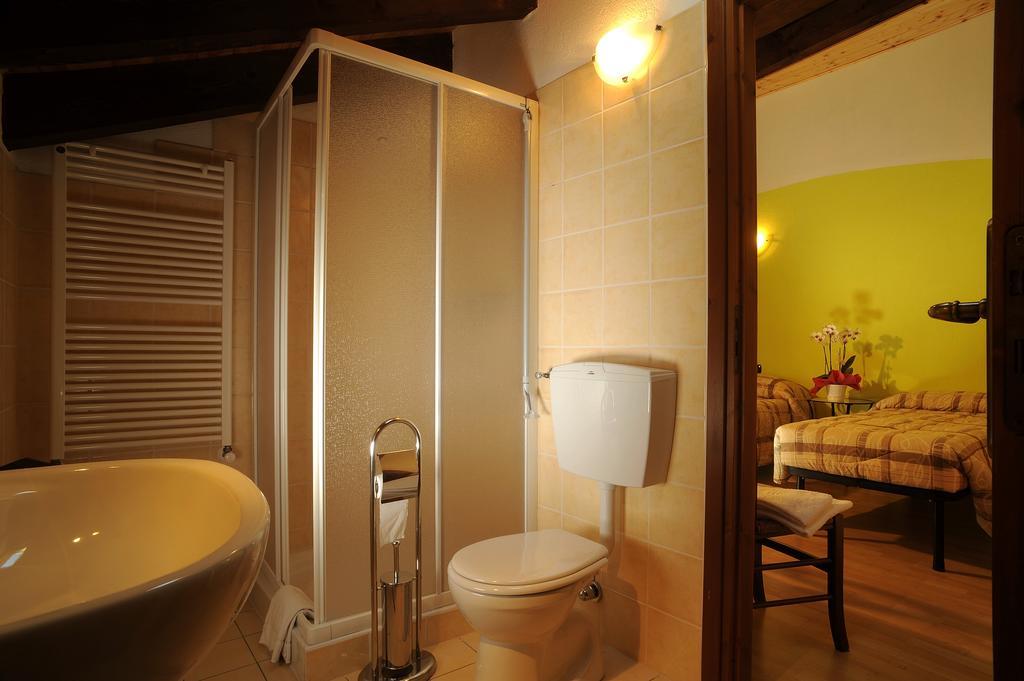 Maison Lombard Otel Verrayes Oda fotoğraf