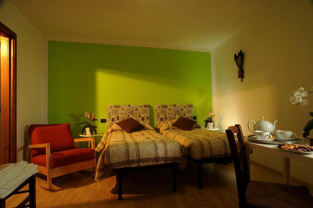 Maison Lombard Otel Verrayes Oda fotoğraf