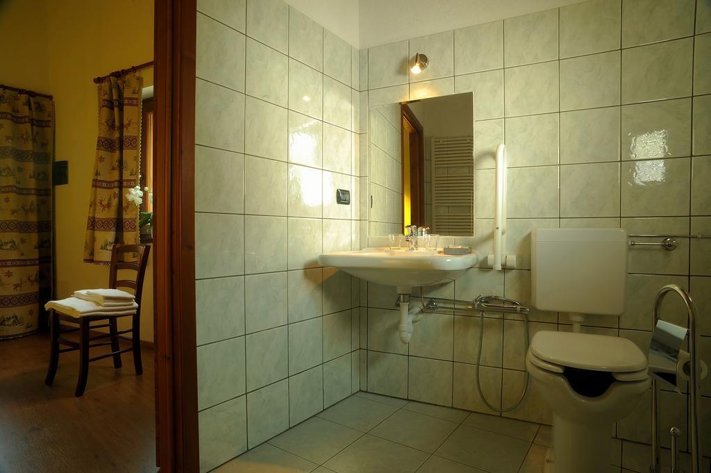 Maison Lombard Otel Verrayes Oda fotoğraf