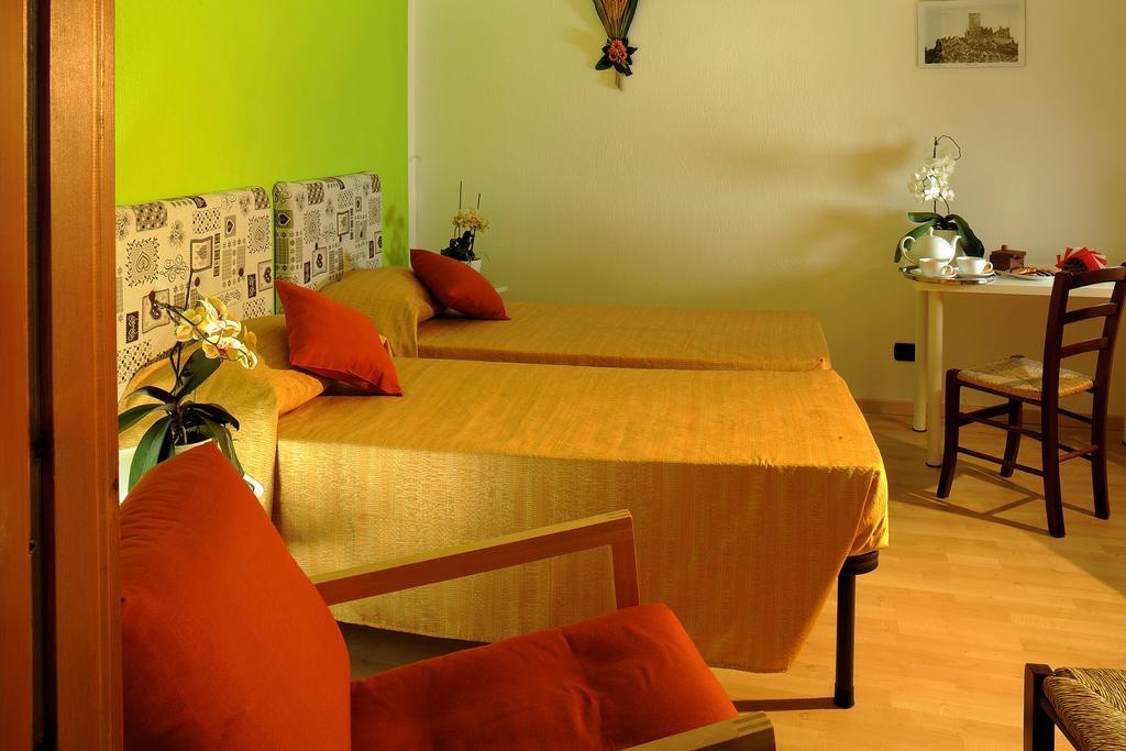 Maison Lombard Otel Verrayes Oda fotoğraf